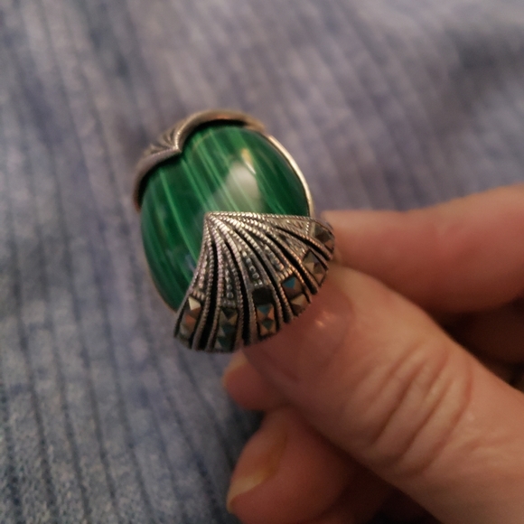 Ring - Picture 3 of 3